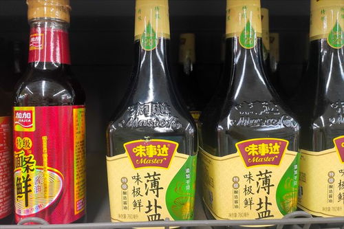 買醬油時,瓶身出現(xiàn)這 3樣,都是劣質(zhì)醬油,看看你家有嗎